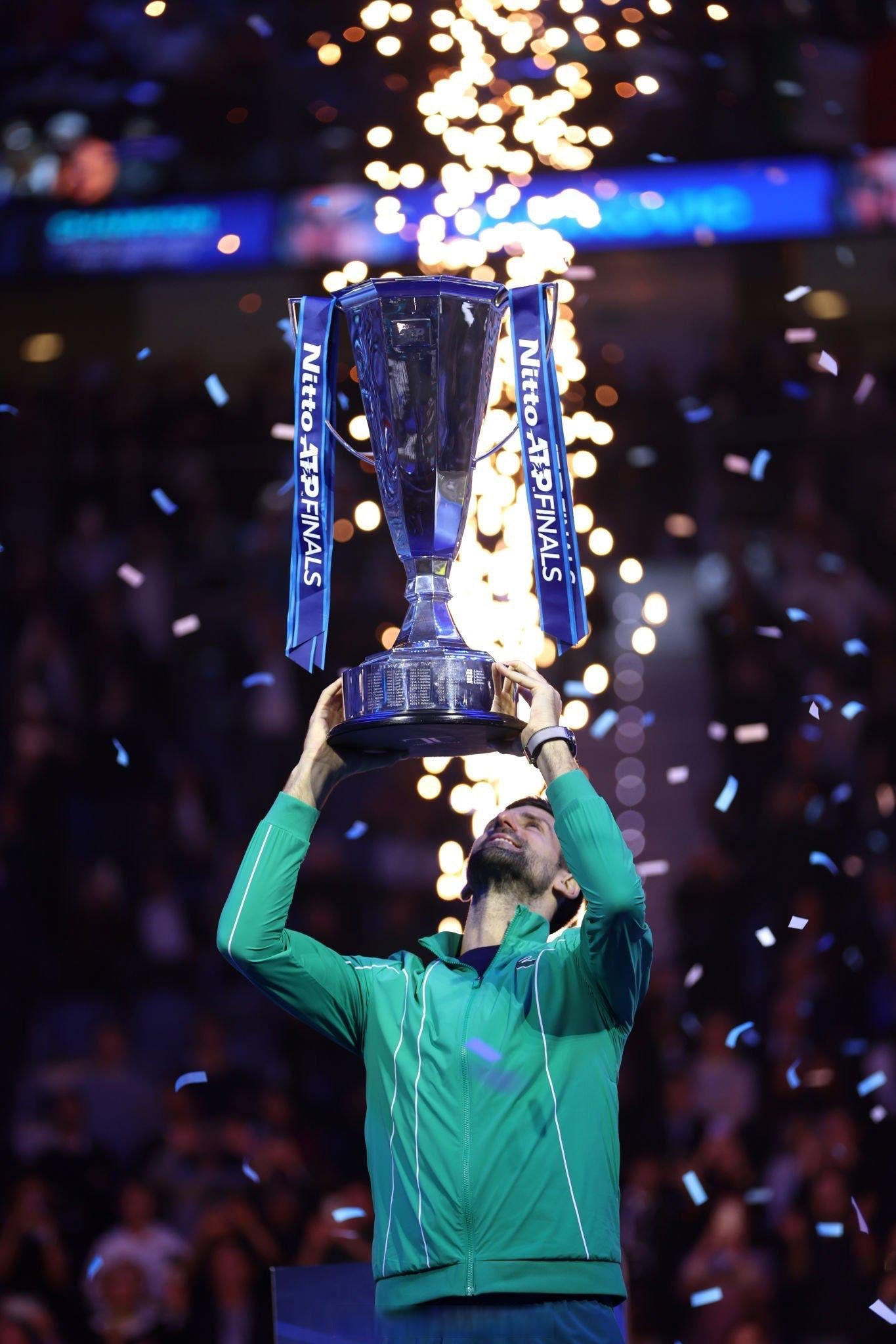 拉沃尔杯绝杀年终总决赛，德约科维奇统治全场