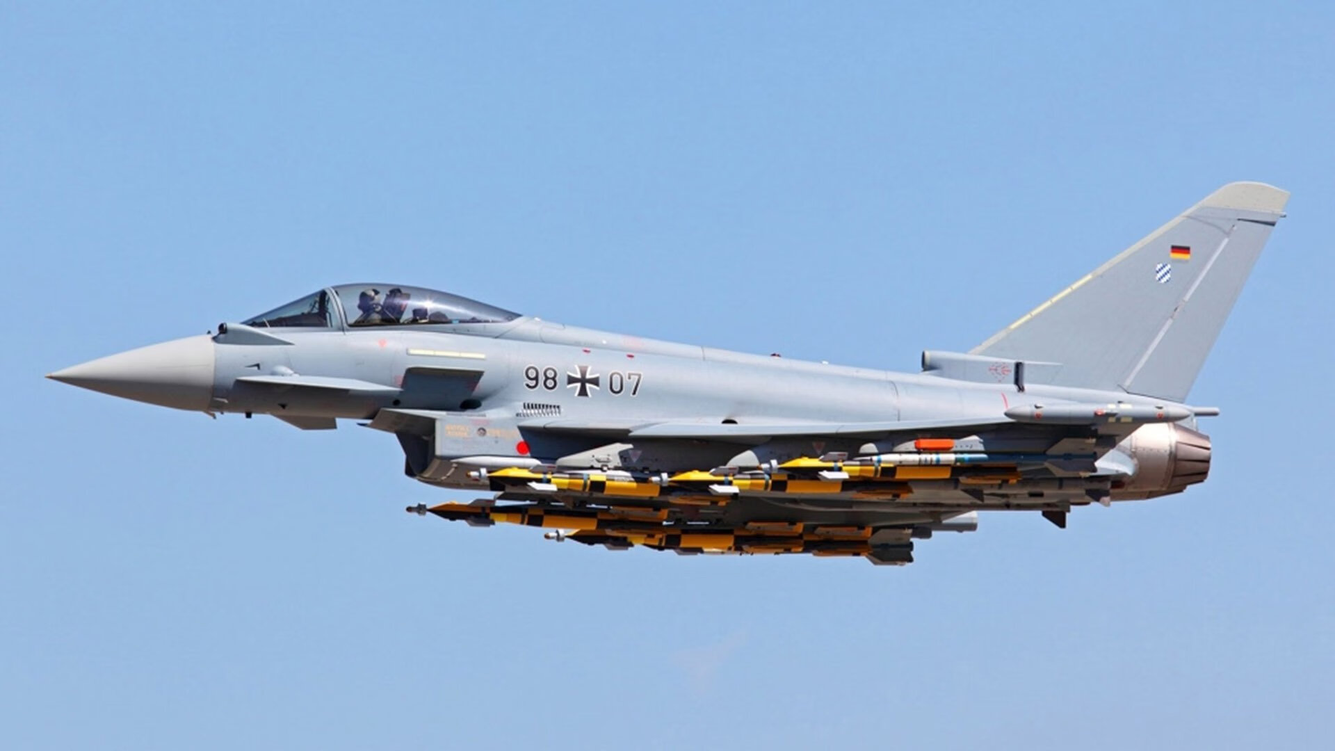 李梓嘉以风暴之姿扛旗，印度羽坛历史性完胜法国！